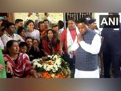 
      
      Odisha CM Majhi pays last respects to Pahalgam victim
      
      