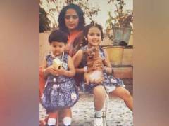 
    Esha Deol looks adorable in childhood photos
    