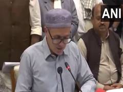 
      
      JK All-Party meet adopts resolution condemning Pahalgam terror
      
      