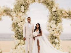 
      
      Simone Biles recalls mistake Jonathan Owens made on their wedding
      
      