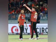 
      
      Cummins highlights the importance of experience in a bowling line
      
      