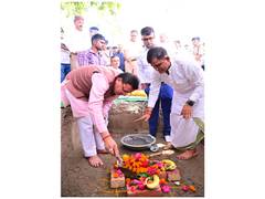 
      
      Uttarakhand CM kickstarts Rishikesh rafting hub, parking project
      
      