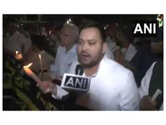 
      
      Pahalgam terror attack: Mahagathbandhan hold candlelight protest 
      
      