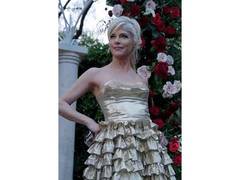 
      
      Selma Blair set to return to acting after MS diagnosis
      
      