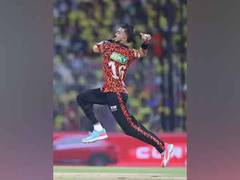 
      
      Anil Kumble on Harshal Patel 
      
      