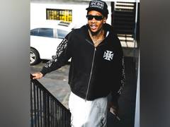 
      
      Wiz Khalifa on his thought about earth  
      
      