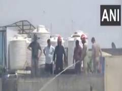 
      
      Delhi: Fire breaks out at jhuggi cluster in Rohini
      
      