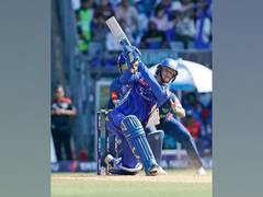 
      
      Fifties from Rickelton and Surya powers MI to 215/7 
      
      