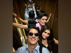 
      
      Fatima Sana Shaikh poses with co-star Vijay Varma
      
      