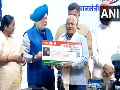 
      
      Union Hardeep Puri lauds CM Gupta
      
      