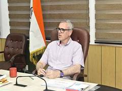 
      
      CM Omar Abdullah chairs meeting to review preparedness for summer
      
      