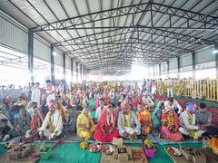 
      
      MP CM attends mass wedding ceremony in Ujjain; blesses couples
      
      