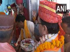 
      
      Uttarakhand CM Dhami offer prayers at Gangotri Dham
      
      