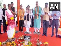 
      
      Odisha CM performs Akshaya Tritiya rituals
      
      