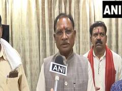 
      
      Chhattisgarh CM meets with victims of Naxalism 
      
      