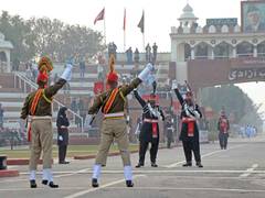 
      
      Pakistan continues military buildup along Indian border
      
      