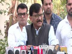 
      
      Shiv Sena (UBT) leader Sanjay Raut slams PM Narendra Modi
      
      