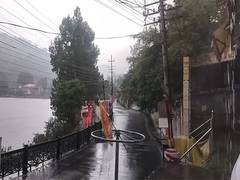 
      
      Sudden rain causes temperature drop in Nainital 
      
      