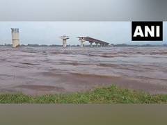 
      
      Chenab water level rises amid rainfall 
      
      