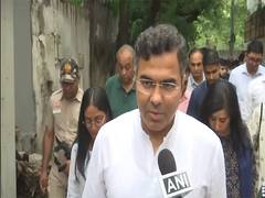
      
      Delhi Minister Parvesh Verma inspects conditions roads following 
      
      