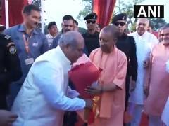 
      
       Yogi Adityanath attends Tomar's son's wedding
      
      