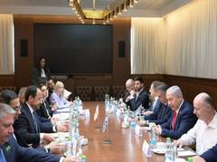 
      
      Netanyahu meet Cyprus president
      
      