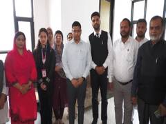 
      
      Poonch DC meets toppers of J-K class 10th and 12 exams
      
      