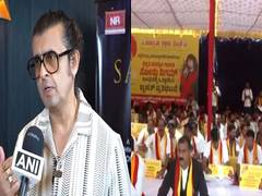 
      
      Karnataka Rakshana Vedike staged protest against Sonu Nigam
      
      