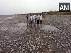 
      
      J-K: River Chenab water level drops in Akhnoor
      
      