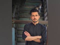 
      
      Amol Parashar shares family's reaction on his decision for acting
      
      