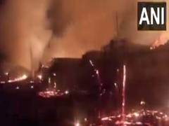 
      
      Gujarat: Fire breaks out in kutcha houses in Dahod
      
      