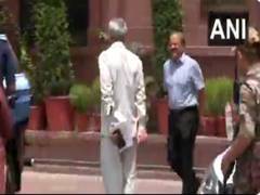 
      
      Union Home Secretary conducts meeting ahead of mock drill exercis
      
      