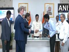 
      
      Rhenus to deploy 100 barges under MoU with IWAI
      
      