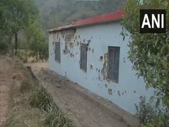 
      
      Pak Army shells civilian areas in J&K, continues ceasefire
      
      