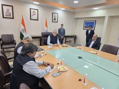 
      
      Omar Abdullah holds meeting to assess security measures 
      
      