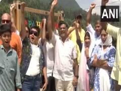
      
      Tourists in Pahalgam call for another 'Operation Sindoor'
      
      