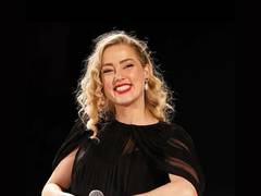 
      
      Amber Heard welcomes twins, shares picture
      
      