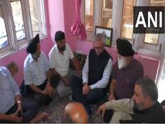
      
      Omar Abdullah visits injured, bereaved families in Poonch
      
      