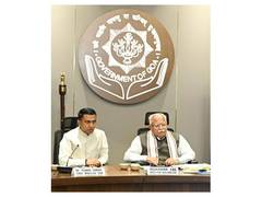 
      
      Manohar Lal, Goa CM Pramod Sawant review urban development scheme
      
      