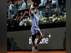 
      
      Alcaraz overcomes resilient Khachanov to seals QFs spot
      
      