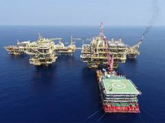 
      
      US may reduce oil production because of sluggish demand and falli
      
      