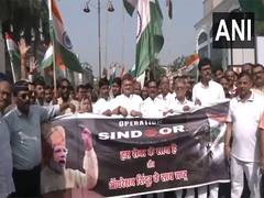 
      
      BJP leaders and party workers carry out ‘Tiranga Yatra'
      
      