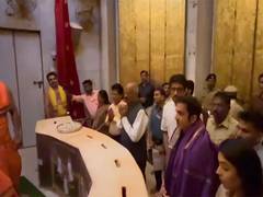 
      
      Gambhir offers prayers at Shree Siddhivinayak Ganapati Temple 
      
      