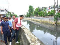 
      
      Assam Minister inspects desiltation works across Guwahati
      
      