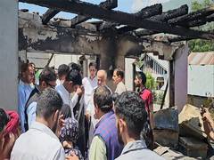 
      
      J-K: BJP delegation assesses damage in Uri, pledges support
      
      