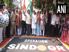 
      
      Chhattisgarh CM Vishnu Deo Sai leads Yatra in honour of soldiers
      
      