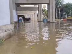 
      
      Bengaluru Floods: Minister Assures Relief
      
      