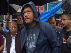 
      
      Meghalaya CM Conrad K Sangma inspects flooded Ïewduh market
      
      