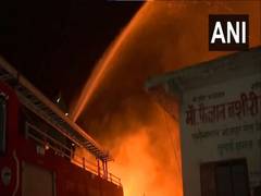 
      
      UP: Fire breaks out at garment factory in Moradabad, no casualtie
      
      