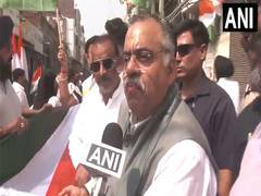 
      
      Every citizen has come out with tricolour in their hands: Tarun 
      
      